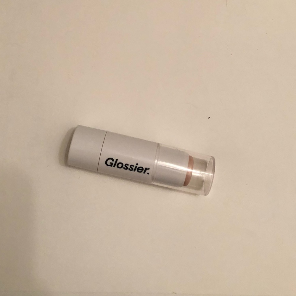 Glossier Haloscope in Quartz